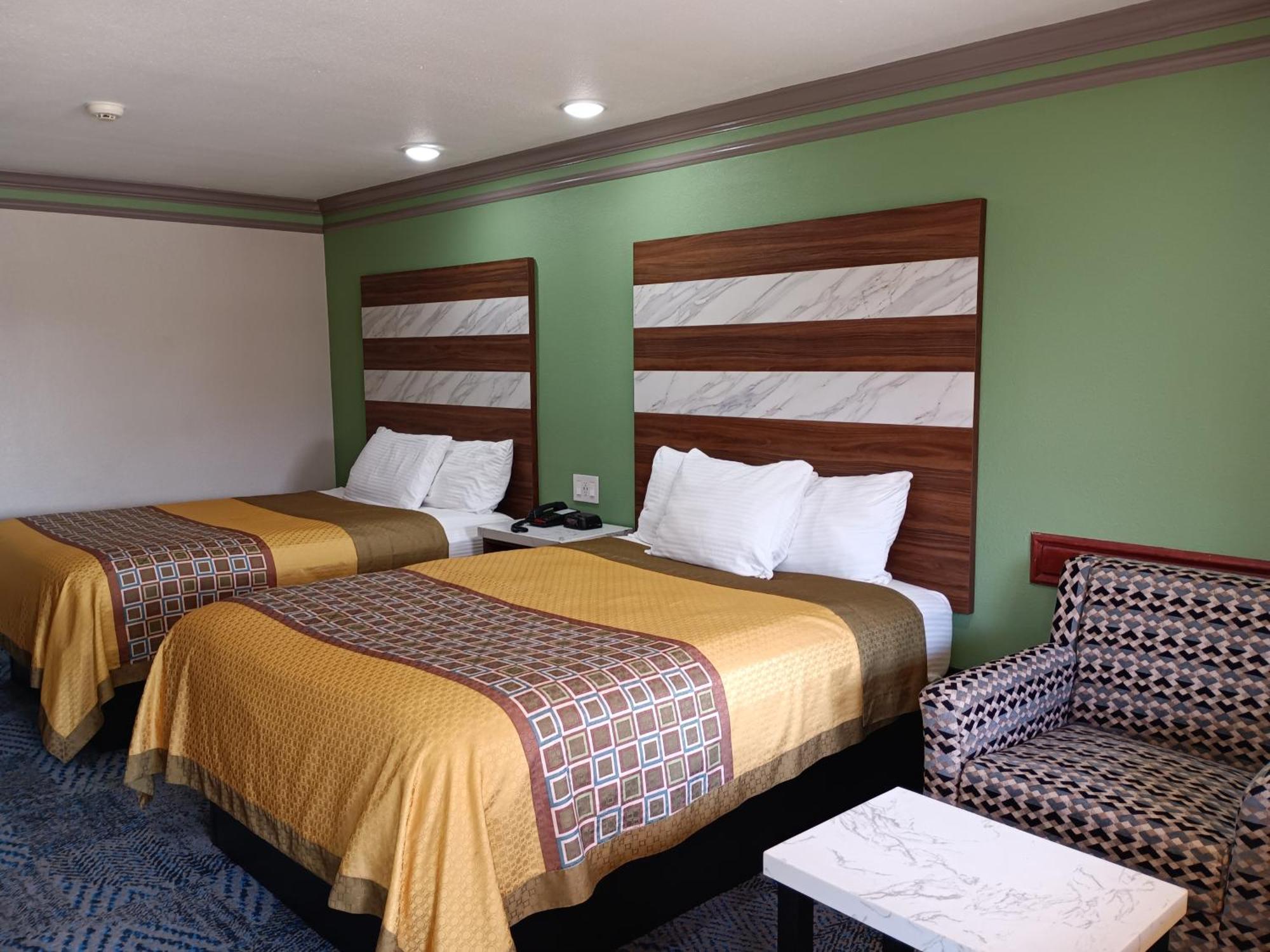 Americas Best Value Inn & Suites-Alvin/Houston Exterior photo